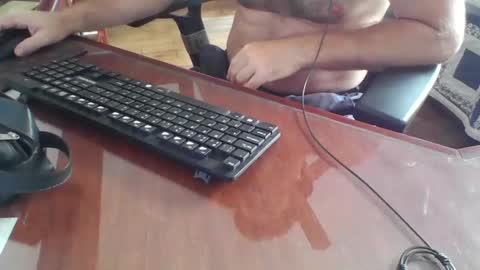 Snapshot of myspywebcam chatting on 10-10-25, 02:05 myspywebcam online show from 10-10-25, 02:05