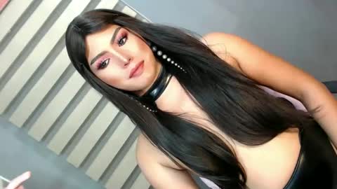 Snapshot of mysterious_diva chatting on 02-19-25, 08:33 SUPPORT GODDESS TRISHA AND DONT FORGET TO FOLLOW ME online show from 02-19-25, 08:33