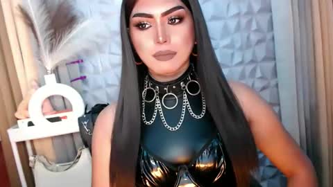 Snapshot of mysterious_diva chatting on 10-31-25, 03:29 SUPPORT GODDESS TRISHA AND DONT FORGET TO FOLLOW ME online show from 10-31-25, 03:29