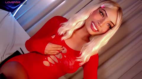 Olivia online show from 02-23-25, 12:37