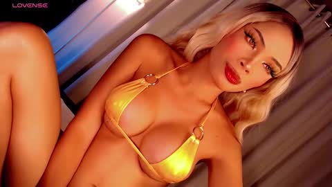 Olivia online show from 03-10-25, 05:54