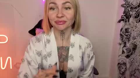 Snapshot of mysterious_twist chatting on 03-20-26, 04:34 mysterious_twist online show from 03-20-26, 04:34