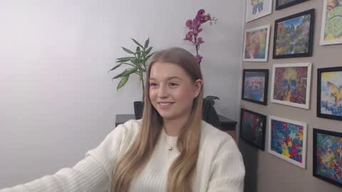 Snapshot of mysteryericax chatting on 02-18-25, 08:49 Erica online show from 02-18-25, 08:49