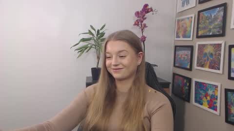 Snapshot of mysteryericax chatting on 02-28-25, 07:48 Erica online show from 02-28-25, 07:48