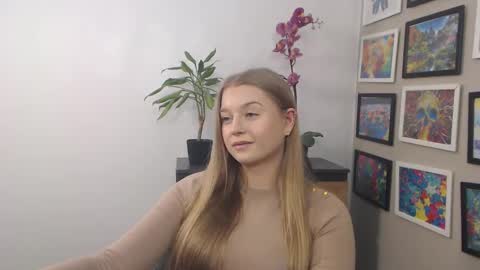 Snapshot of mysteryericax chatting on 02-28-25, 10:52 Erica online show from 02-28-25, 10:52