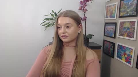 Snapshot of mysteryericax chatting on 03-10-25, 10:15 Erica online show from 03-10-25, 10:15