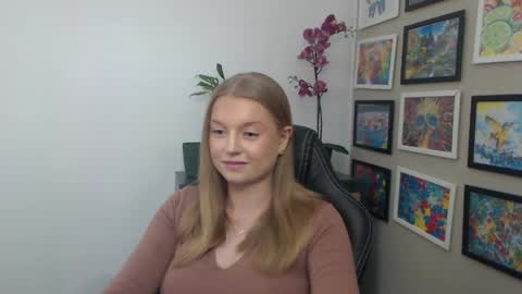 Erica online show from 04-18-26, 12:42