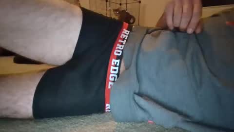 Snapshot of mysterymyn chatting on 09-30-25, 04:39 mysterymyn online show from 09-30-25, 04:39