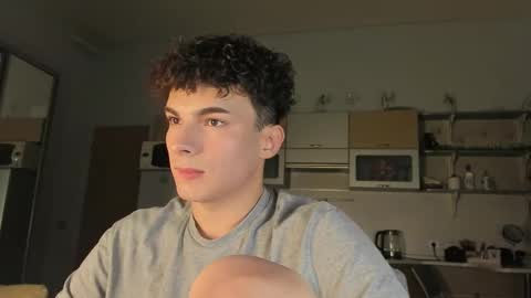 Snapshot of mystic_evan chatting on 09-15-25, 02:39 Evan Brown online show from 09-15-25, 02:39