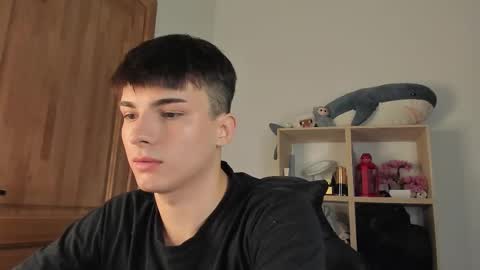 Snapshot of mystic_evan chatting on 11-20-25, 11:43 Evan Brown online show from 11-20-25, 11:43