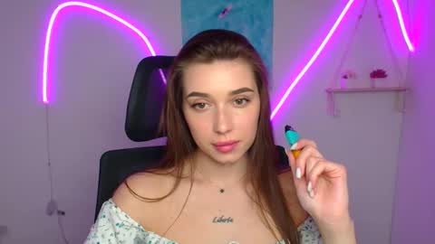 Amelia online show from 05-04-26, 11:17