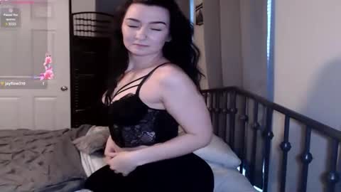 MysticMuse online show from 02-05-25, 01:54