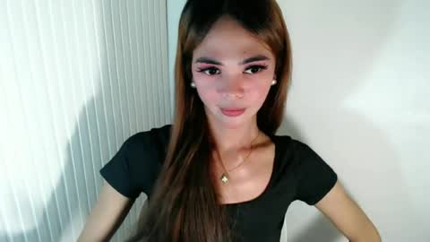 Snapshot of mysticofcum22 chatting on 06-15-26, 11:45 Krestine online show from 06-15-26, 11:45