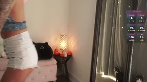 Snapshot of mysticxkitty chatting on 10-14-25, 04:41 Kamile Get to know me better Subscribe to my OnlyFans Mysticxkitty online show from 10-14-25, 04:41