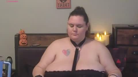 Mzjuicybootay online show from 10-31-25, 10:33