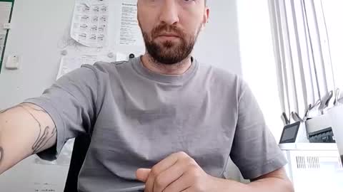 Snapshot of n22day22 chatting on 09-09-25, 08:14 Mr Bigmagnum online show from 09-09-25, 08:14