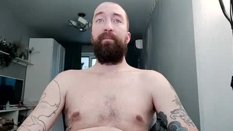 Snapshot of n22day22 chatting on 10-29-25, 02:19 Mr Bigmagnum online show from 10-29-25, 02:19