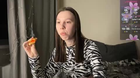 Vanessa and Julia  online show from 03-05-25, 11:16