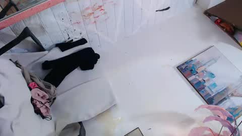 Snapshot of naa_waahh chatting on 01-25-25, 09:35 yannah online show from 01-25-25, 09:35