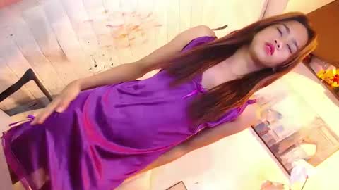 Snapshot of naa_waahh chatting on 02-08-25, 12:06 yannah online show from 02-08-25, 12:06