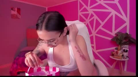 Snapshot of naath_ chatting on 02-10-26, 02:04 anny online show from 02-10-26, 02:04