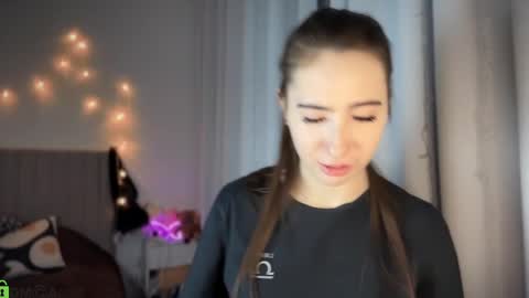 Snapshot of nabi_kiotaa chatting on 03-04-25, 12:18 Nabi online show from 03-04-25, 12:18