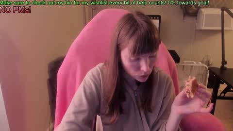 Snapshot of nacmar chatting on 10-23-25, 01:38 Natalie Marlo online show from 10-23-25, 01:38