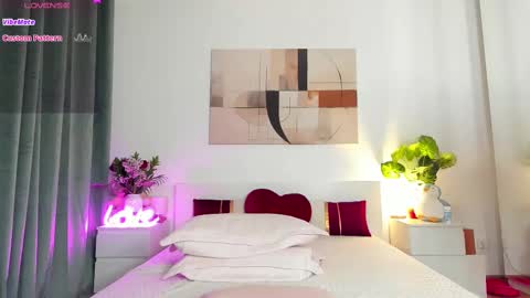 Nadia online show from 02-18-25, 06:15