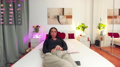 Nadia online show from 03-08-25, 06:26