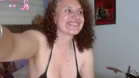 nadia_84 online show from 05-22-26, 02:01