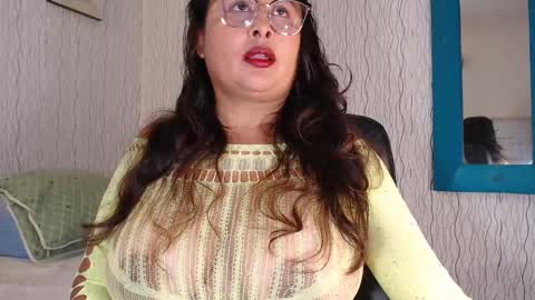 Nadia online show from 10-04-25, 11:41