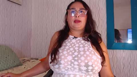 Nadia online show from 10-17-25, 05:48