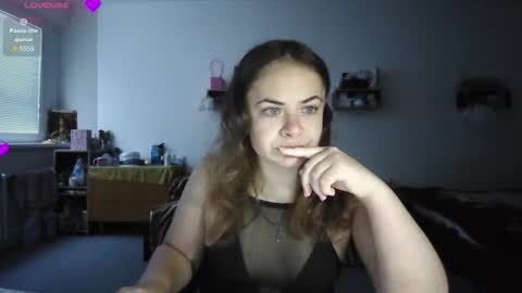 Snapshot of nadiiamorgun chatting on 10-06-25, 05:49 nadiiamorgun online show from 10-06-25, 05:49