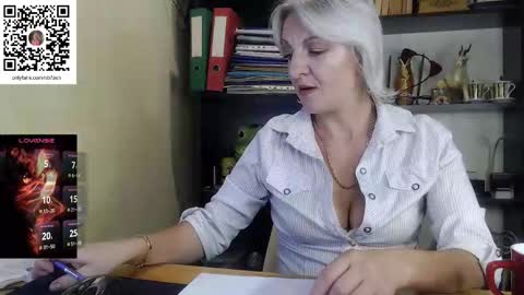 Snapshot of nadin_slut chatting on 10-06-25, 05:21 Nadin online show from 10-06-25, 05:21