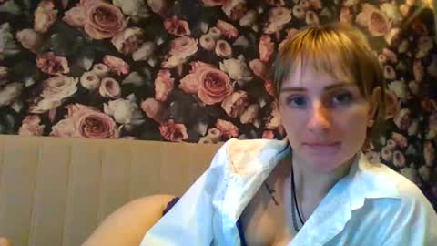 Snapshot of nadjia_sexy chatting on 11-18-25, 10:31 Nadjia online show from 11-18-25, 10:31