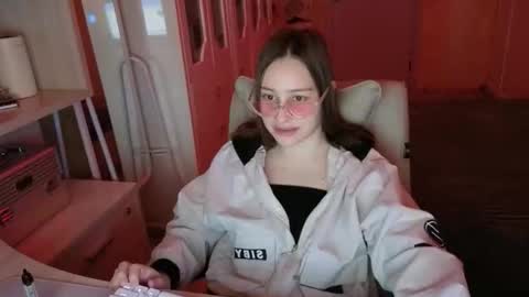 Snapshot of naebina chatting on 10-14-25, 08:26 naebina online show from 10-14-25, 08:26