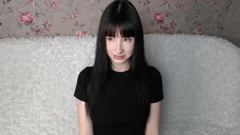 Snapshot of naemiblush chatting on 05-09-26, 03:06 Naemi online show from 05-09-26, 03:06