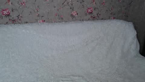 Snapshot of naemiblush chatting on 05-30-26, 03:42 Naemi online show from 05-30-26, 03:42