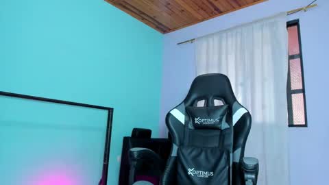 Snapshot of nagi_strong chatting on 01-04-25, 06:40 nagui online show from 01-04-25, 06:40