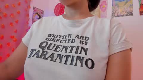 Nahara Soler online show from 11-30-25, 08:35