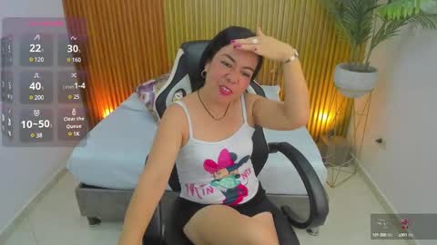 Snapshot of nahia_13 chatting on 02-22-25, 02:17 N A H I A online show from 02-22-25, 02:17