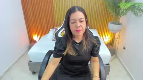 Snapshot of nahia_13 chatting on 03-04-25, 11:51 N A H I A online show from 03-04-25, 11:51