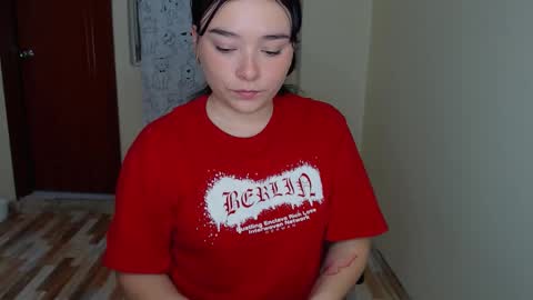 nahia cute     only   online show from 10-08-25, 06:38