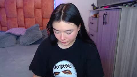 nahia cute     only   online show from 11-12-25, 06:19