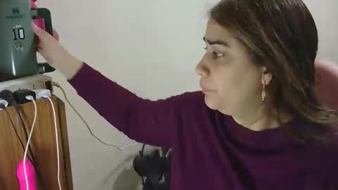 nahiarabiel online show from 05-15-26, 04:47