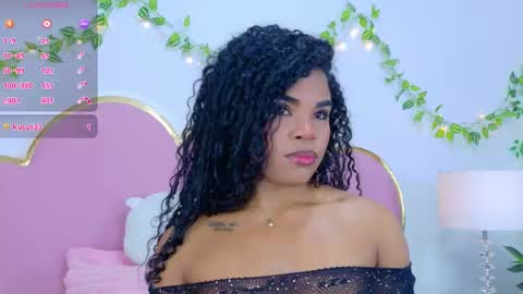 NahiaraReina  online show from 11-05-25, 01:55