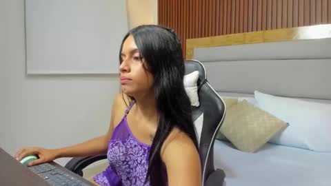 N A H I  online show from 09-30-25, 12:32