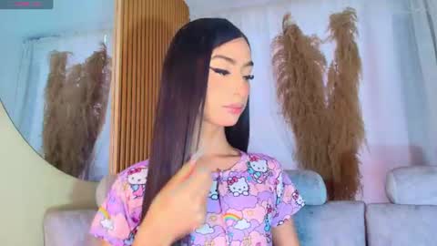 NahiaVictoria  online show from 06-27-26, 11:26
