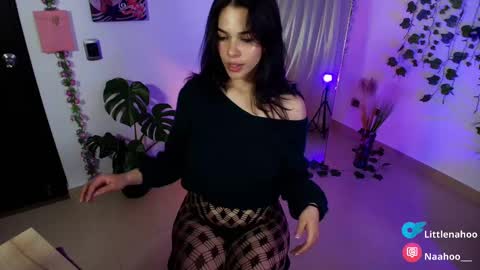 Snapshot of naho_4269 chatting on 02-14-25, 01:34 Naho  Sigueme en mis Redes Sociales Follow me on my social networks online show from 02-14-25, 01:34