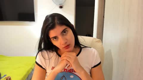 independent model online show from 10-25-25, 12:40